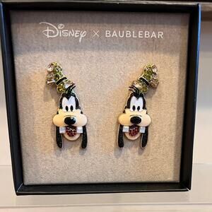 Disney x  BaubleBar Goofy Sparkle Enamel Stud Earrings
